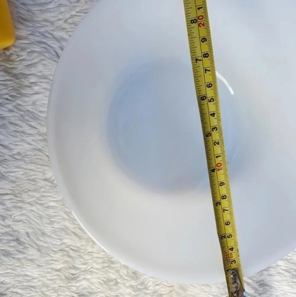 Federal milk glass‎ deep bowl